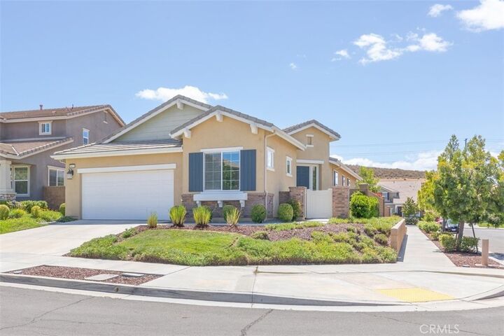 Property Photo: 38121 Summer Ridge Drive CA 92563