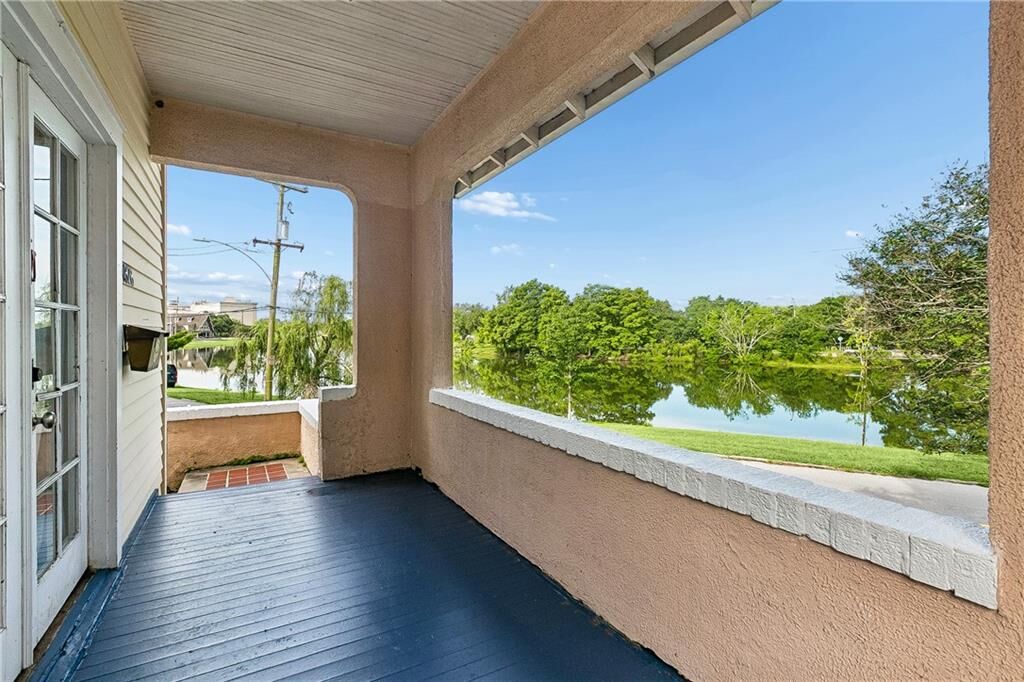 Property Photo:  1826 Moss Street A  LA 70119 