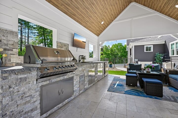 Property Photo: 109 Harvard Avenue NH 03032