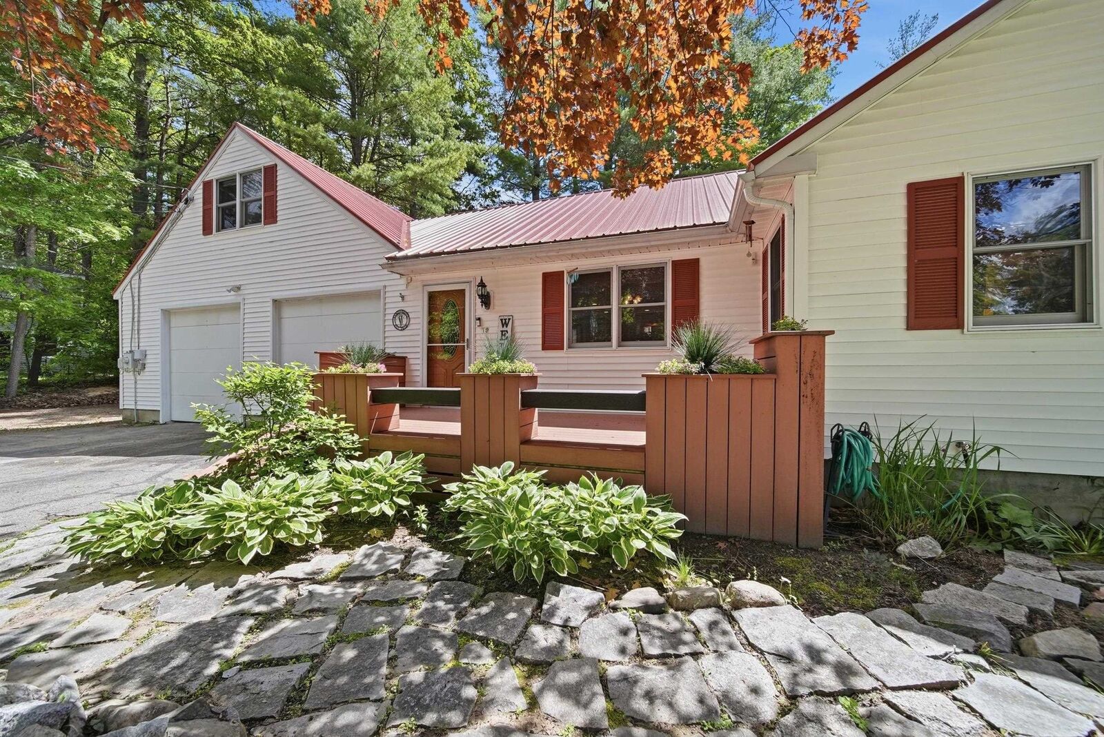 Property Photo:  19 Deer Street  NH 03276 