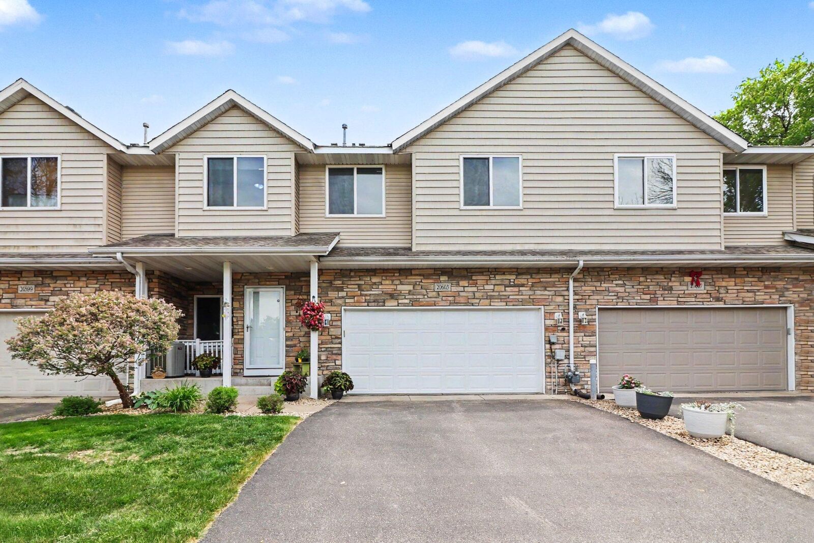 Property Photo: 20603 Keystone Avenue MN 55044