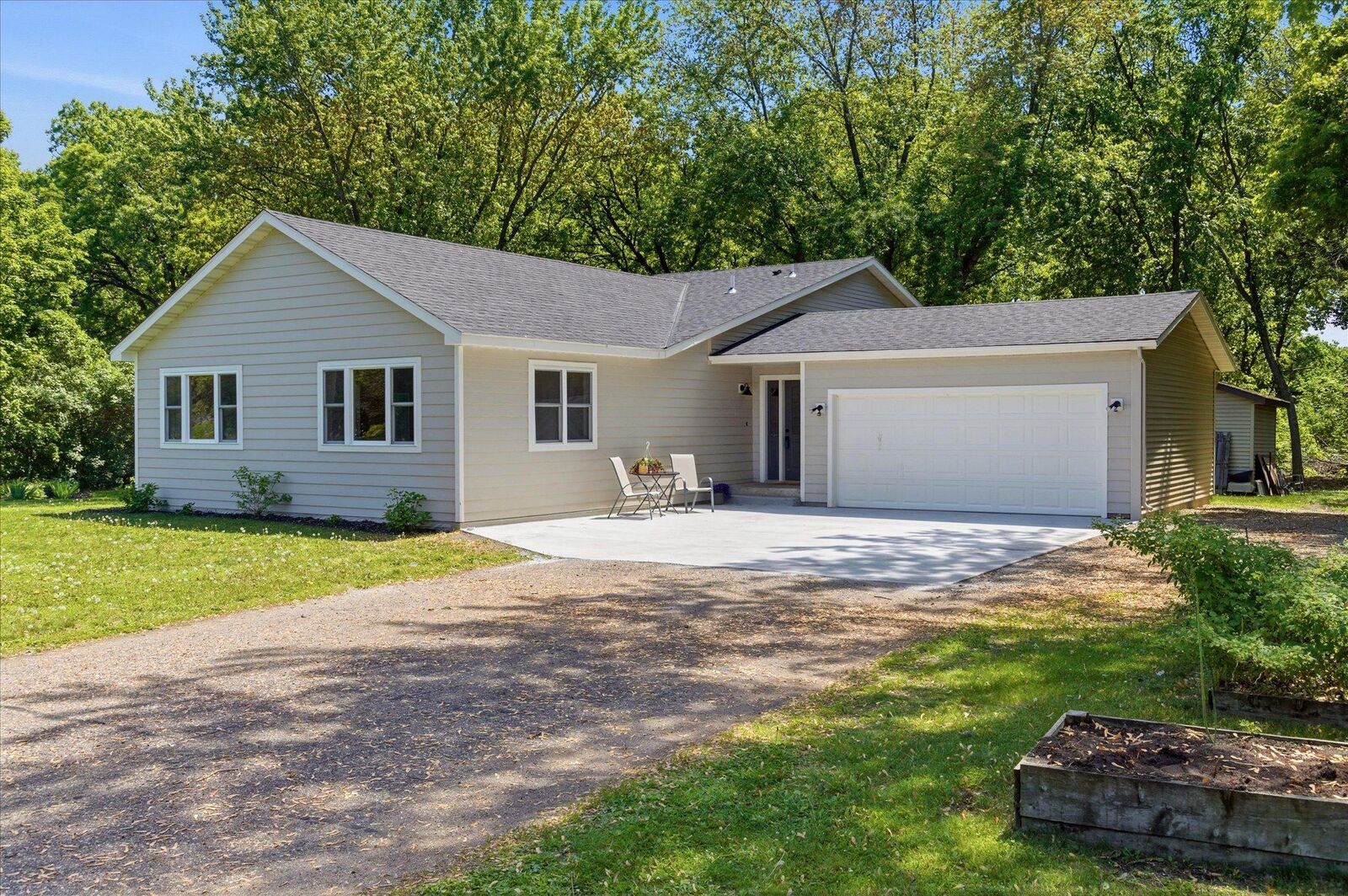 Property Photo:  19315 181st Avenue NW  MN 55309 