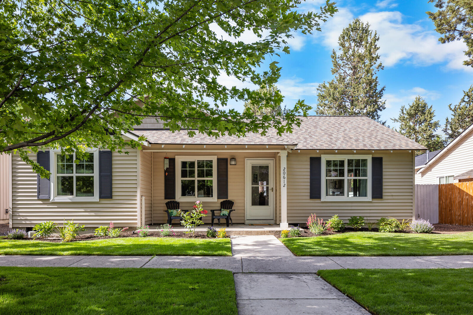 Property Photo: 20612 Daisy Lane OR 97702