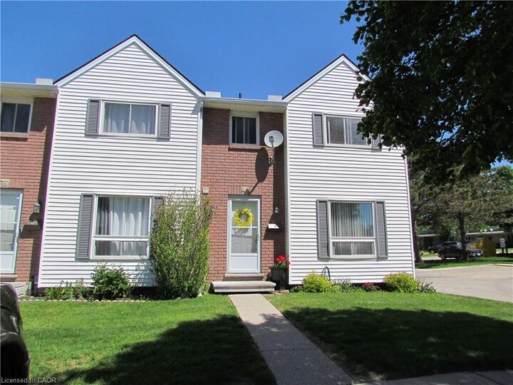 380 Quarterline Road 9 — photo 1