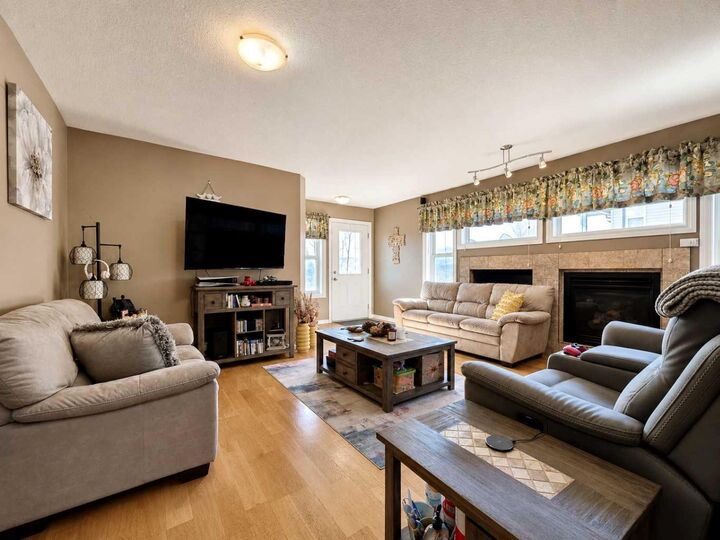 Property Photo:  114 Moberly Road  AB T0E 0Y0 