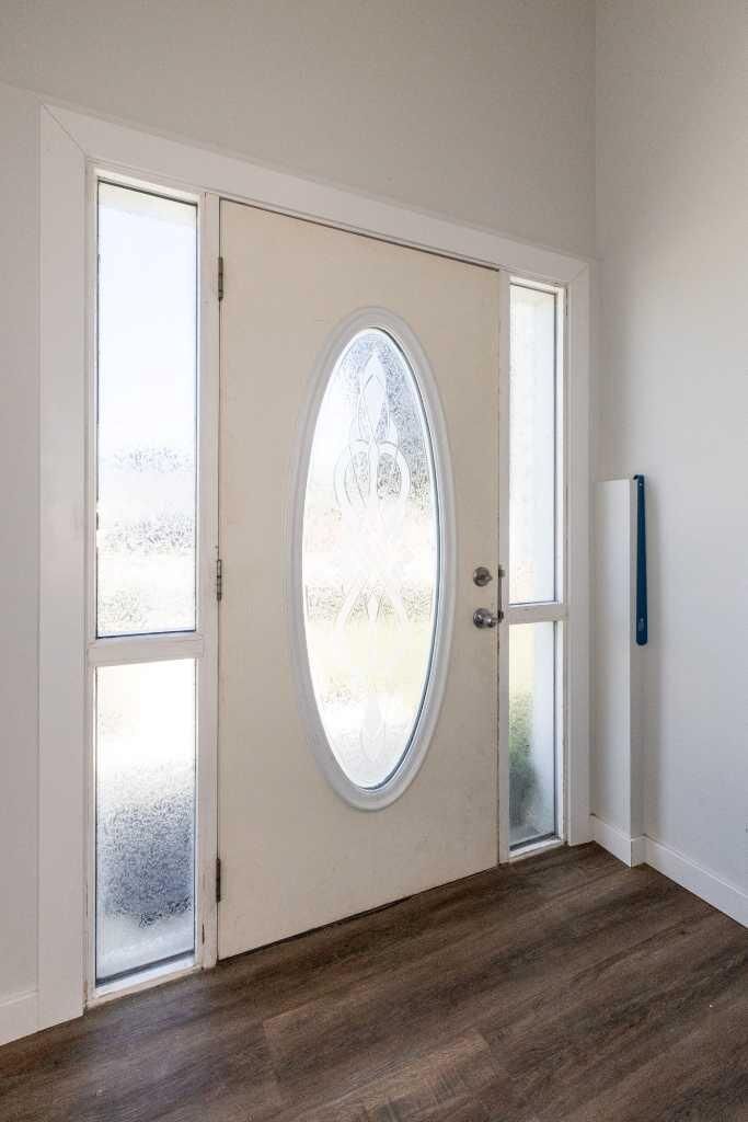 Property Photo: 3519 51A Avenue AB T4G 1H4