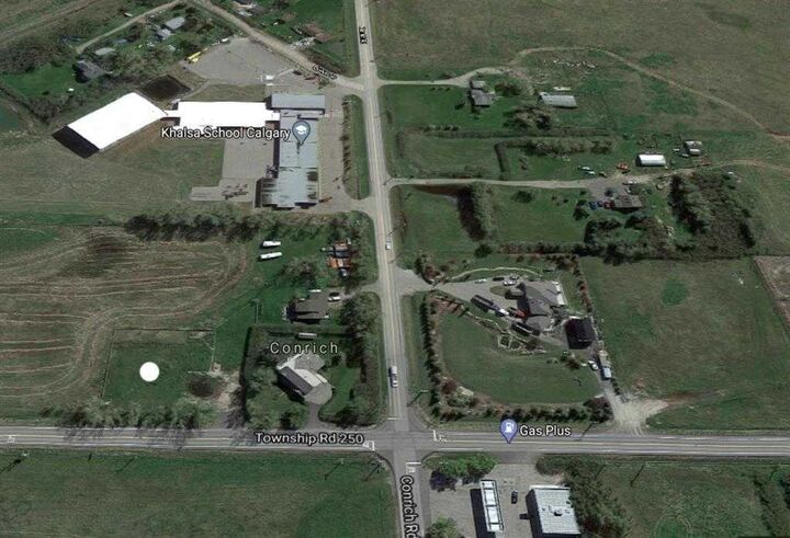 283245 Township Road 250 — photo 1