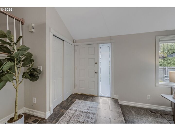 Property Photo:  1530 NW 118th Ct  OR 97229 