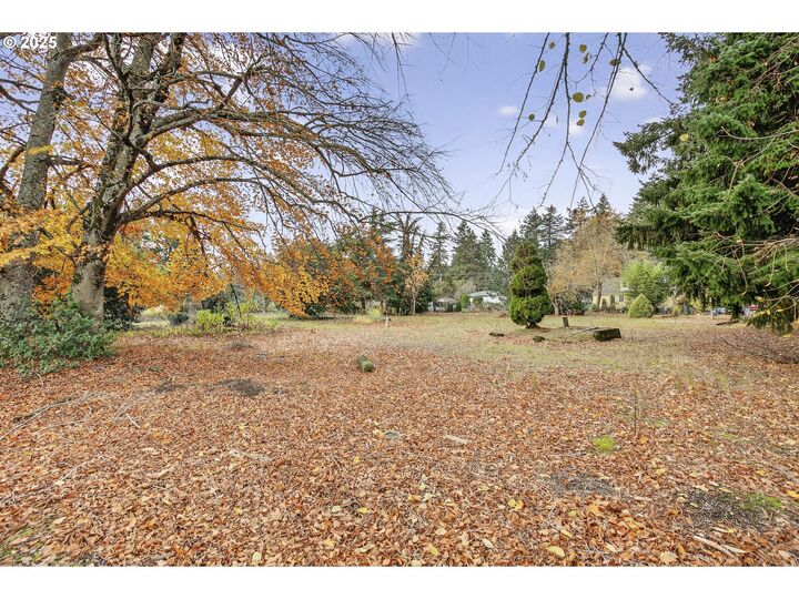 Property Photo: 1830 NE 132nd Ave OR 97230