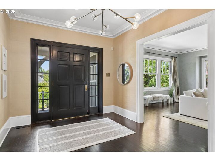 Property Photo: 1808 SW Laurel St OR 97201