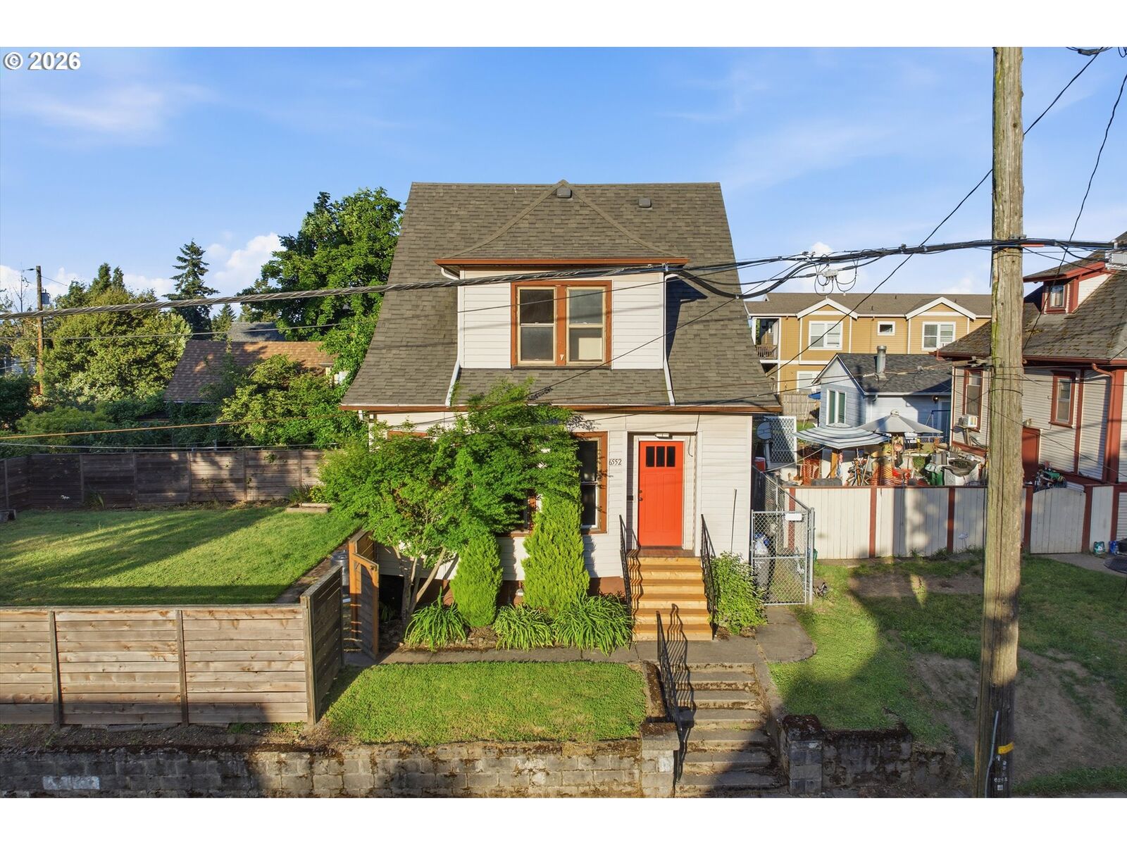 Property Photo: 6552 NE 8th Ave OR 97211