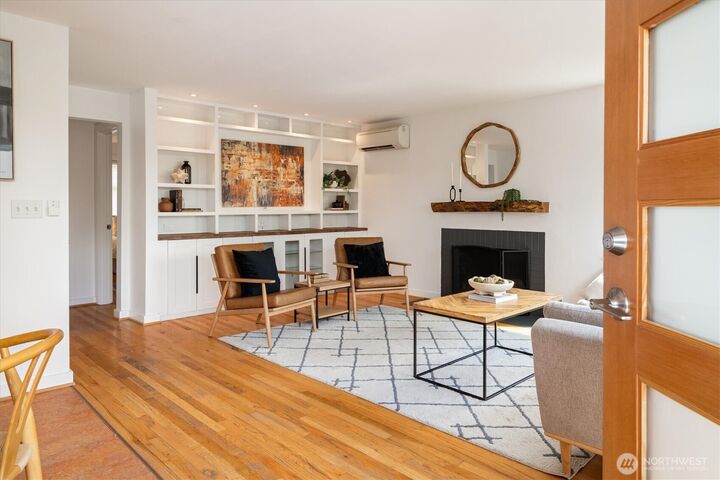 Property Photo: 7264 27th Avenue NE WA 98115