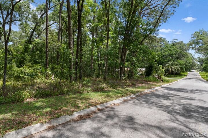 Property Photo: 5941 E Calico Lane FL 34452