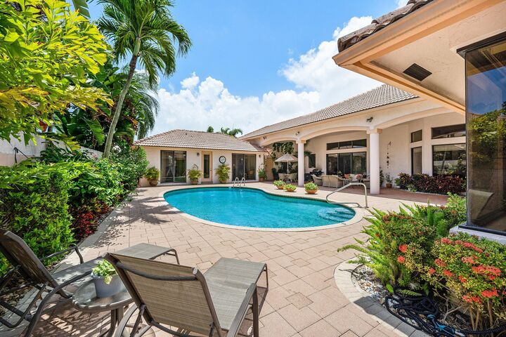 Property Photo:  4727 Bocaire Boulevard  FL 33487 