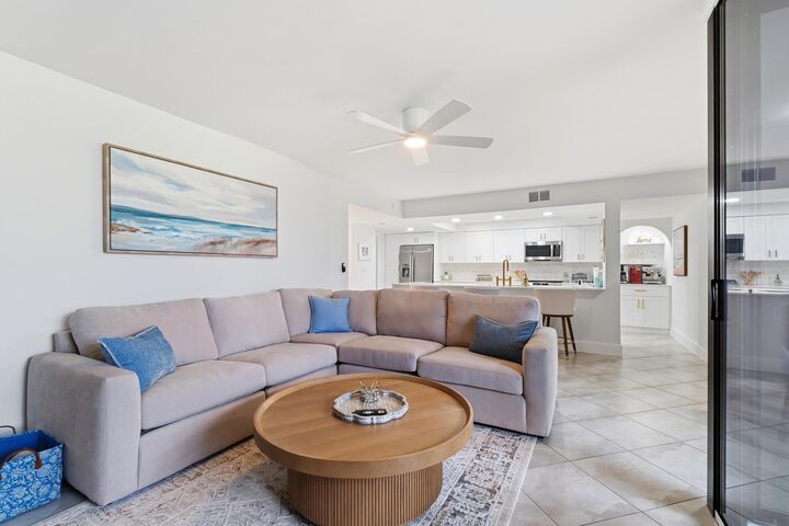Property Photo:  2455 Lindell Boulevard 3103  FL 33444 