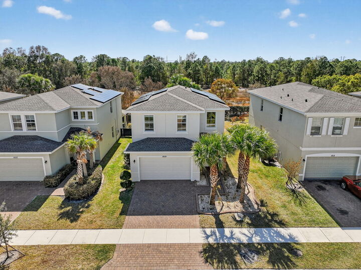 Property Photo: 1609 NW Cataluna Circle FL 34986