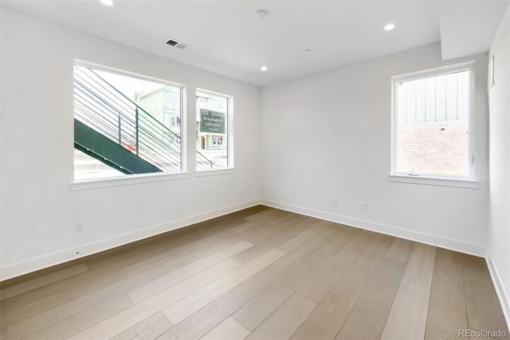 Property Photo:  701 Skyhook Street  CO 80516 