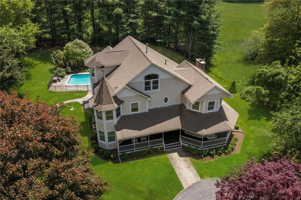 Property Photo:  193 Torrie Lane  RI 02852 