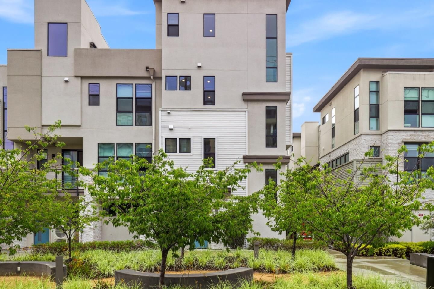 Property Photo:  2960 Sanor 106  CA 95051 