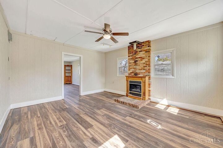 Property Photo: 212 Shideler Street IN 47003