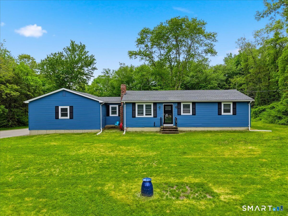 Property Photo:  35 Music Vale Road  CT 06420 