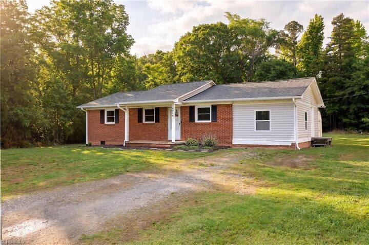 Property Photo: 4950 Fairview Court NC 27370