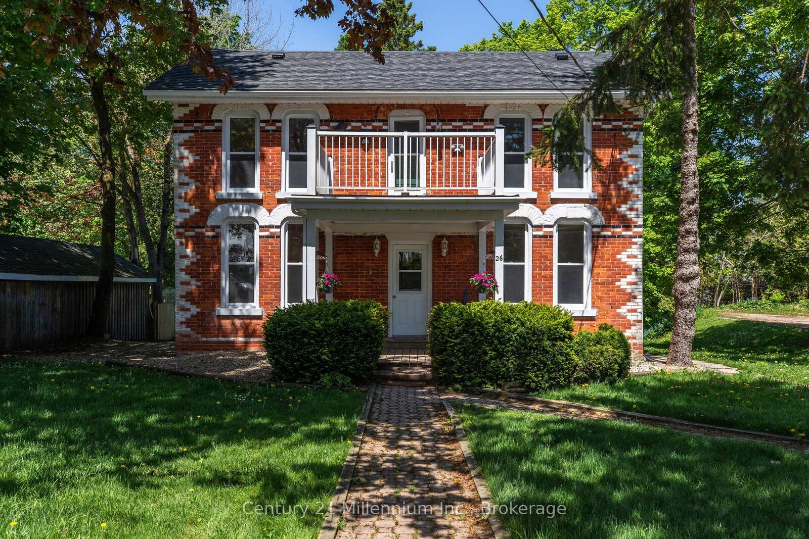 Property Photo:  26 Victoria Avenue  ON N0C 1H0 