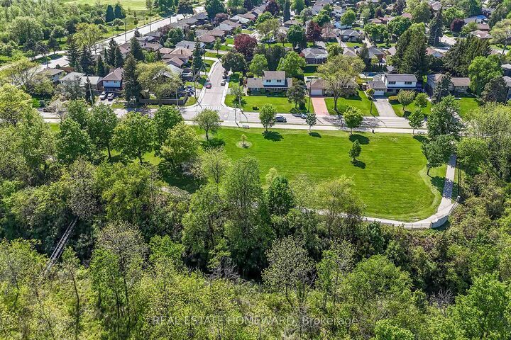 Property Photo: 634 Mountain Brow Boulevard ON L8T 1B1