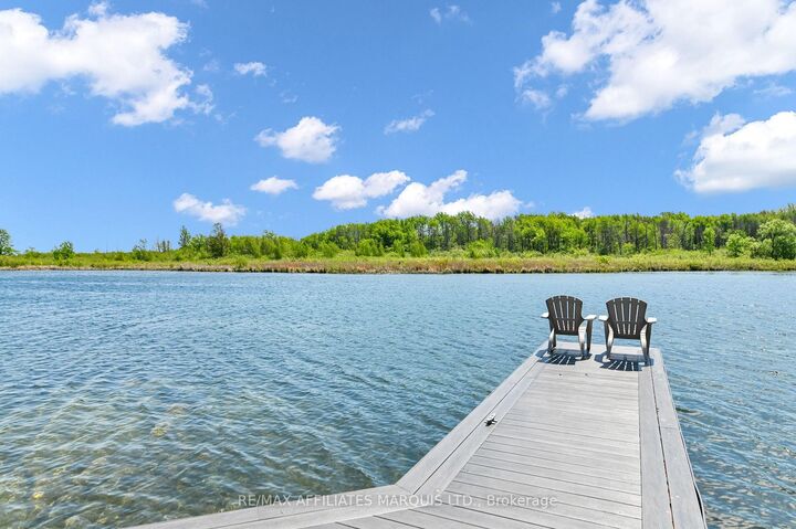 Property Photo: 19414 Malibu Lane ON K0C 2E0