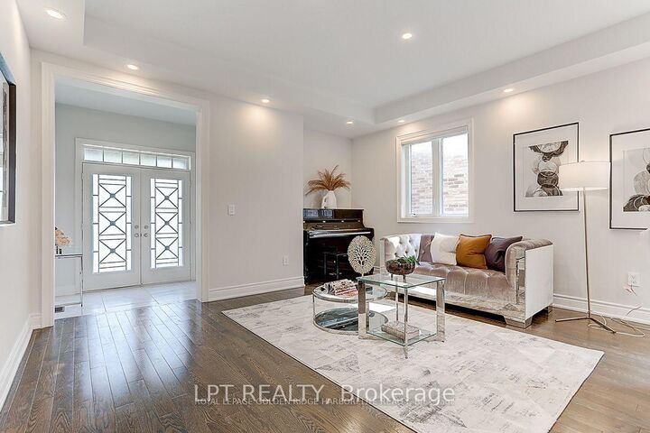 12 Baleberry Crescent — photo 1