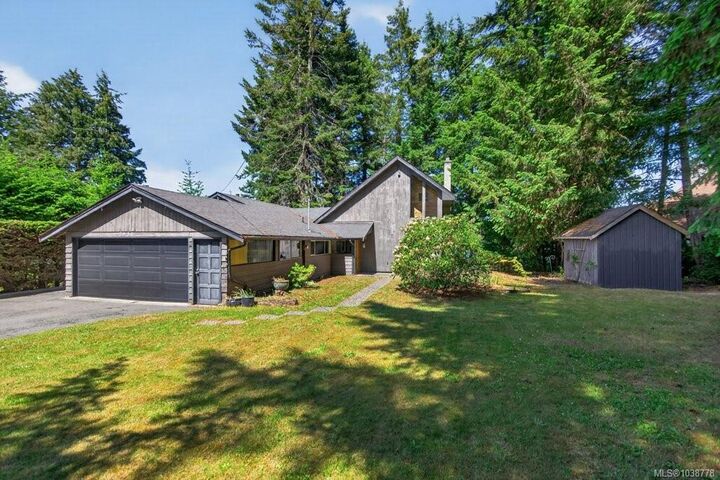 Property Photo: 7630 Ships Point Rd BC V0R 1W0