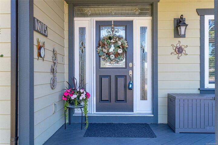 Property Photo: 10115 Chemainus Rd BC V0R 1K2