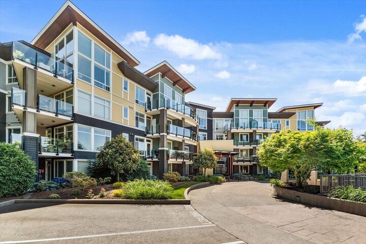 Property Photo: 45389 Chehalis Drive 301 BC V2R 0T9