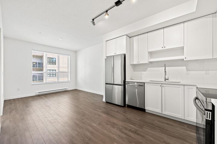 Property Photo:  