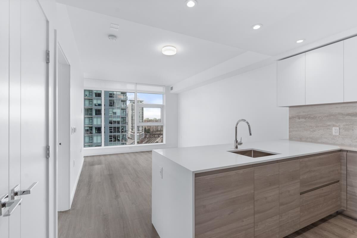Property Photo:  660 Quayside Drive 1405  BC V3M 0P2 