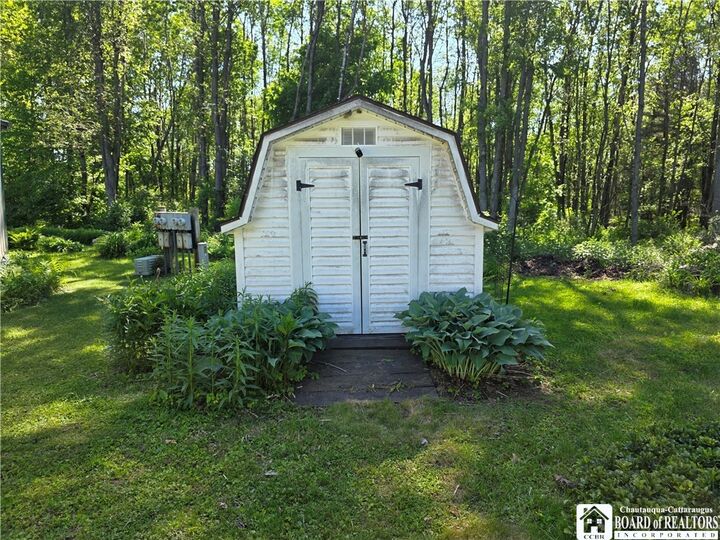 Property Photo:  2 Brookside 2  NY 14701 