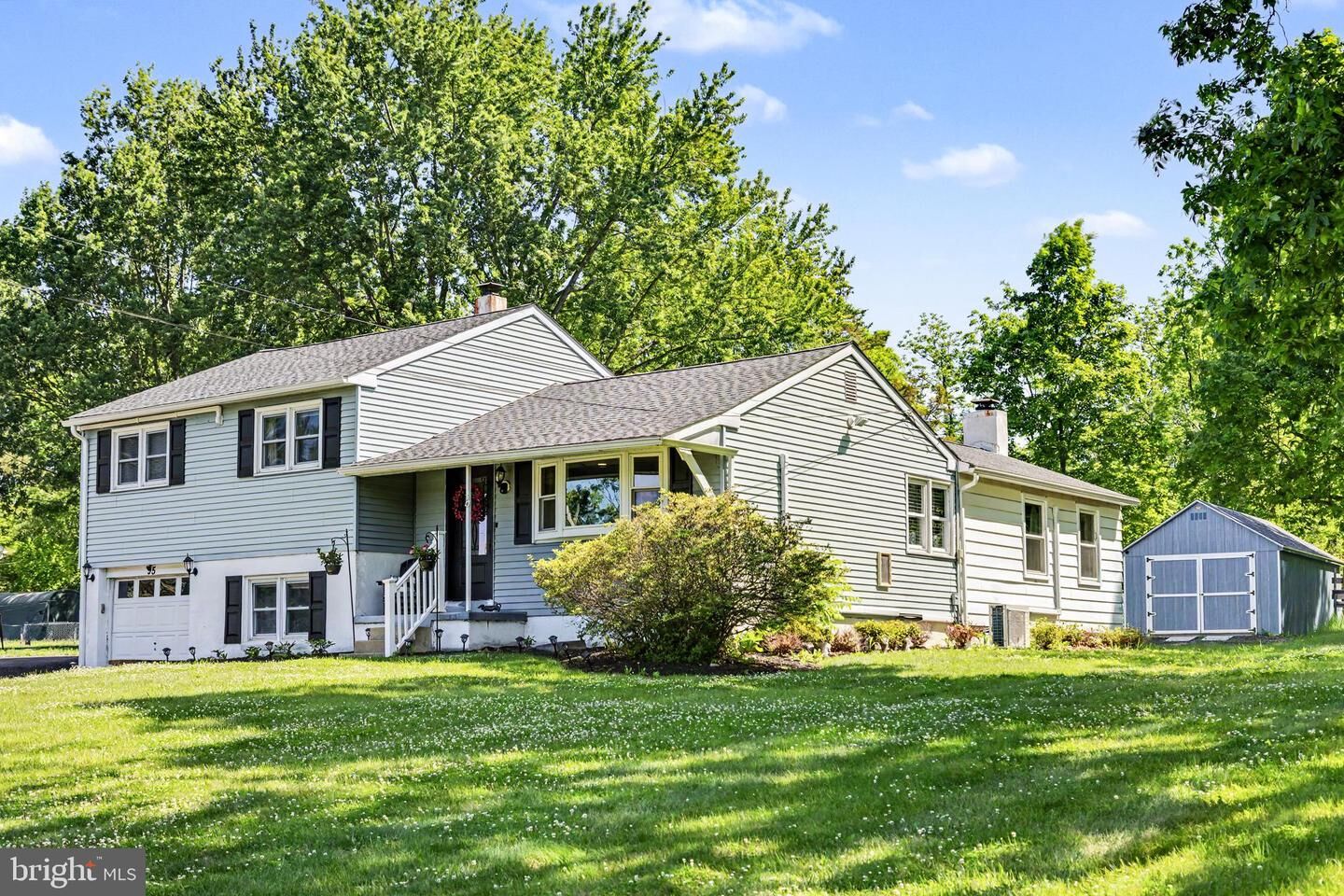 Property Photo:  95 Duane Road  PA 18901 