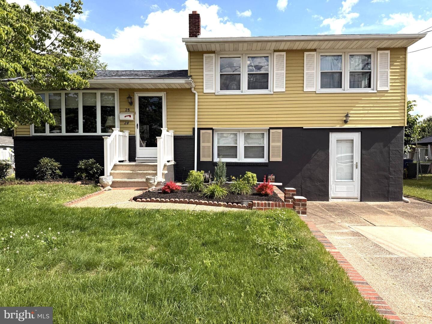 Property Photo:  28 Washington Avenue  NJ 08010 