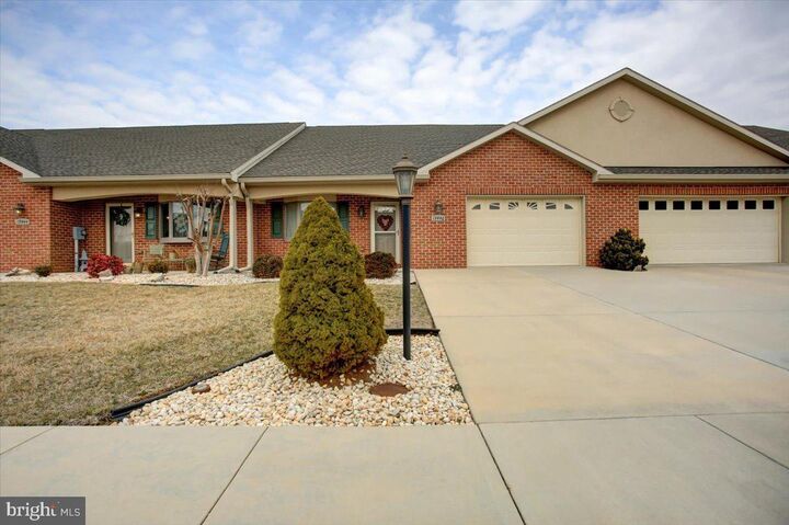 Property Photo: 19446 Sapphire Drive MD 21742