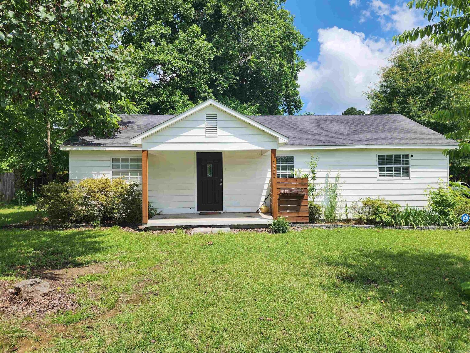 Property Photo: 1720 Hwy 270 East AR 72150