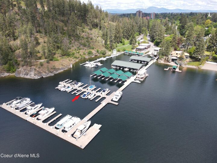 Property Photo:  1100 E Lakeshore Dr D-17  ID 83814 