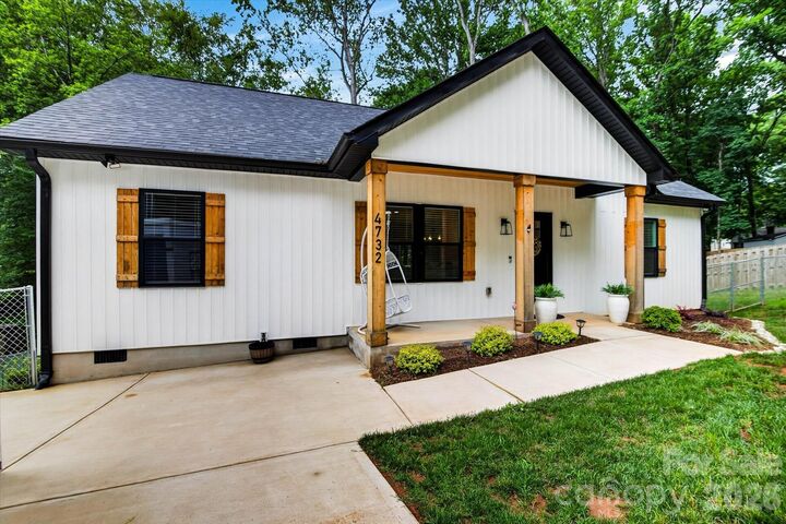 Property Photo:  4732 Birchwood Court  NC 28056 
