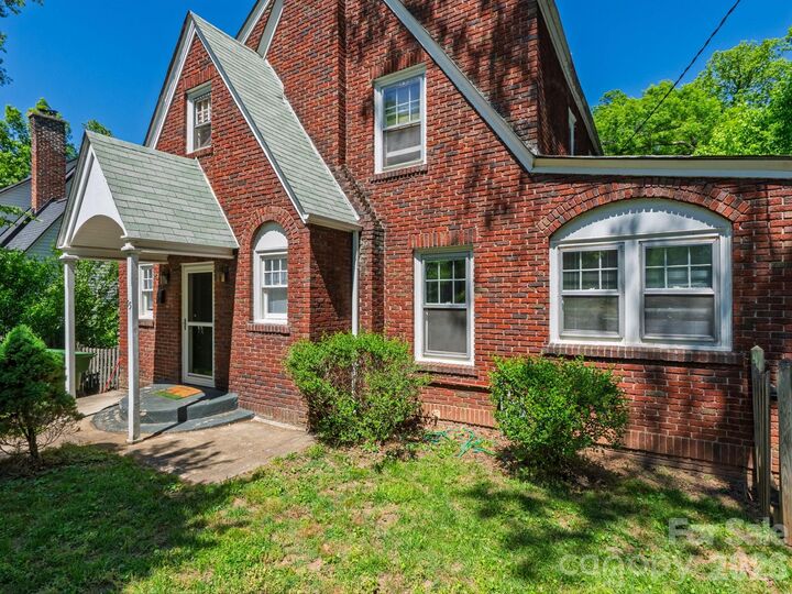 Property Photo: 15 Sylvan Avenue NC 28801