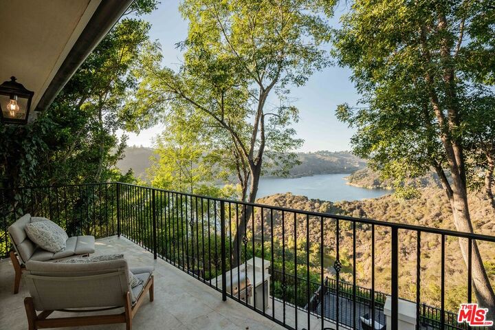 Property Photo: 1900 Bel Air Rd CA 90077