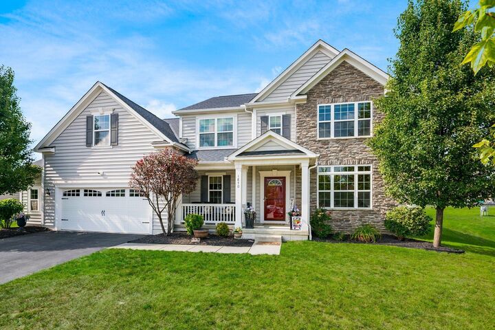 Property Photo:  1870 Southchase Court  OH 43123 