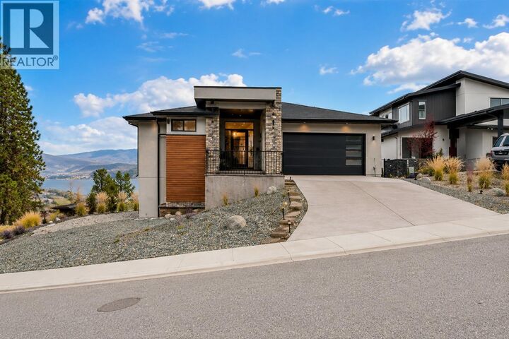 Property Photo: 3953 Beachview Drive BC V4T 2K1