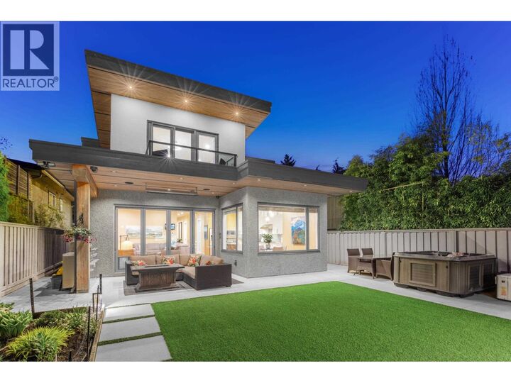 Property Photo: 315 East 20th Street BC V7L 3A8