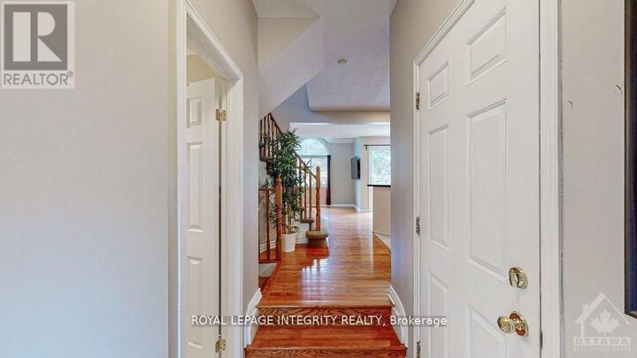 Property Photo: 106 Blackdome Crescent ON K2T 1B1