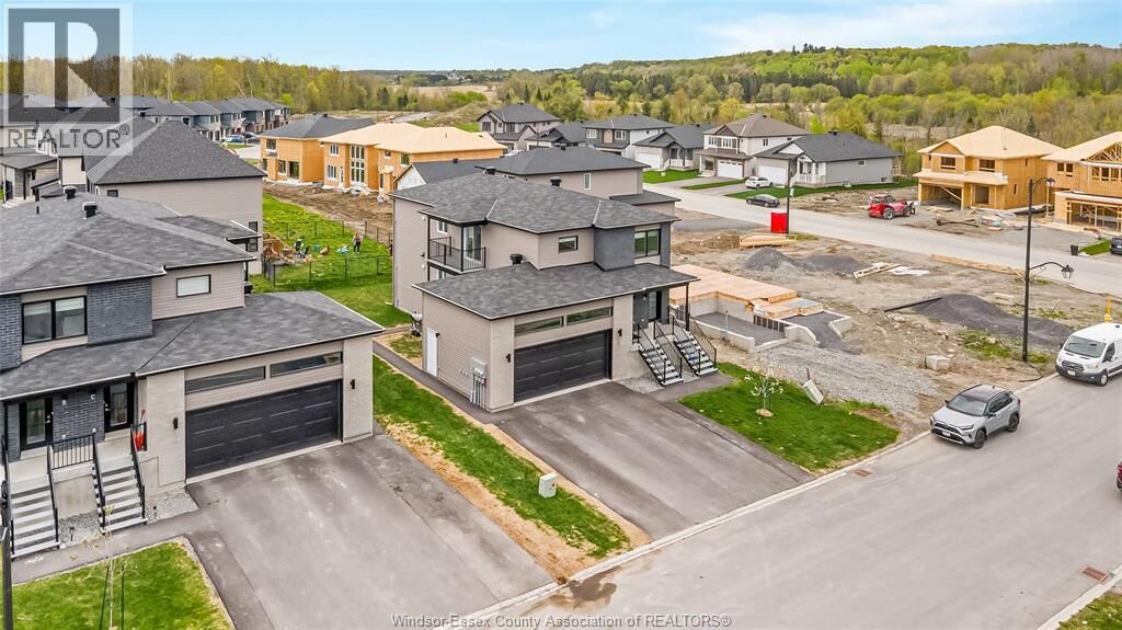 Property Photo:  86 Rutile Street  ON K4K 0M6 