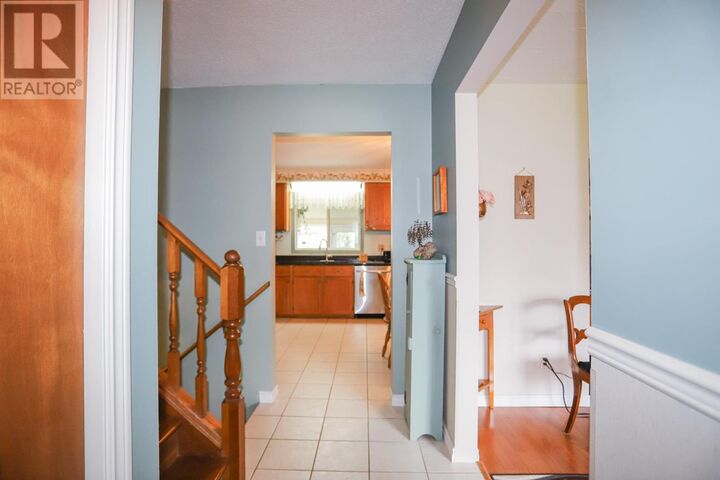 Photo de la propriété:  34 Taskar Dr  ON P6A 6M8 